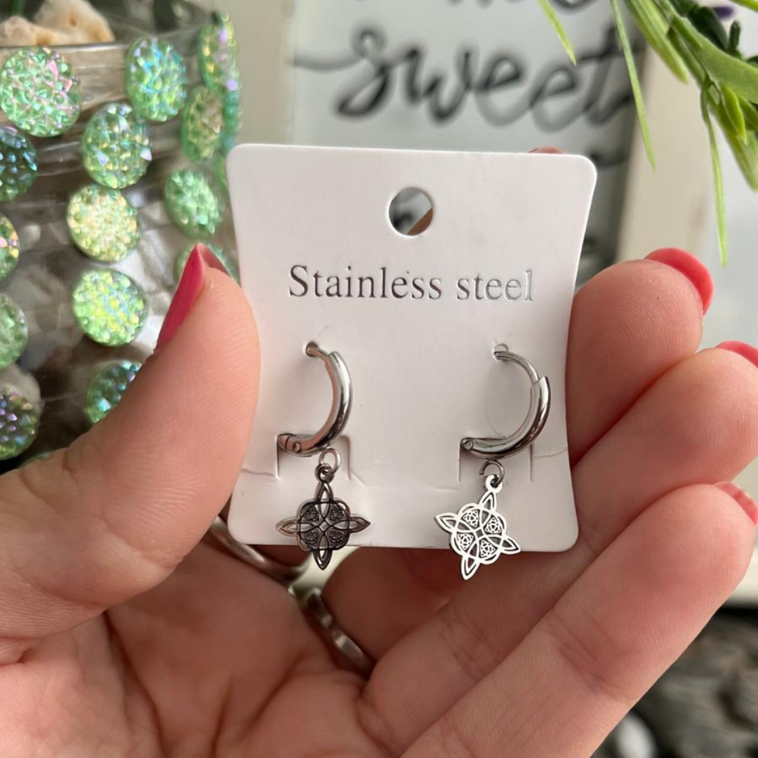 Pendientes Acero Nudo de Bruja