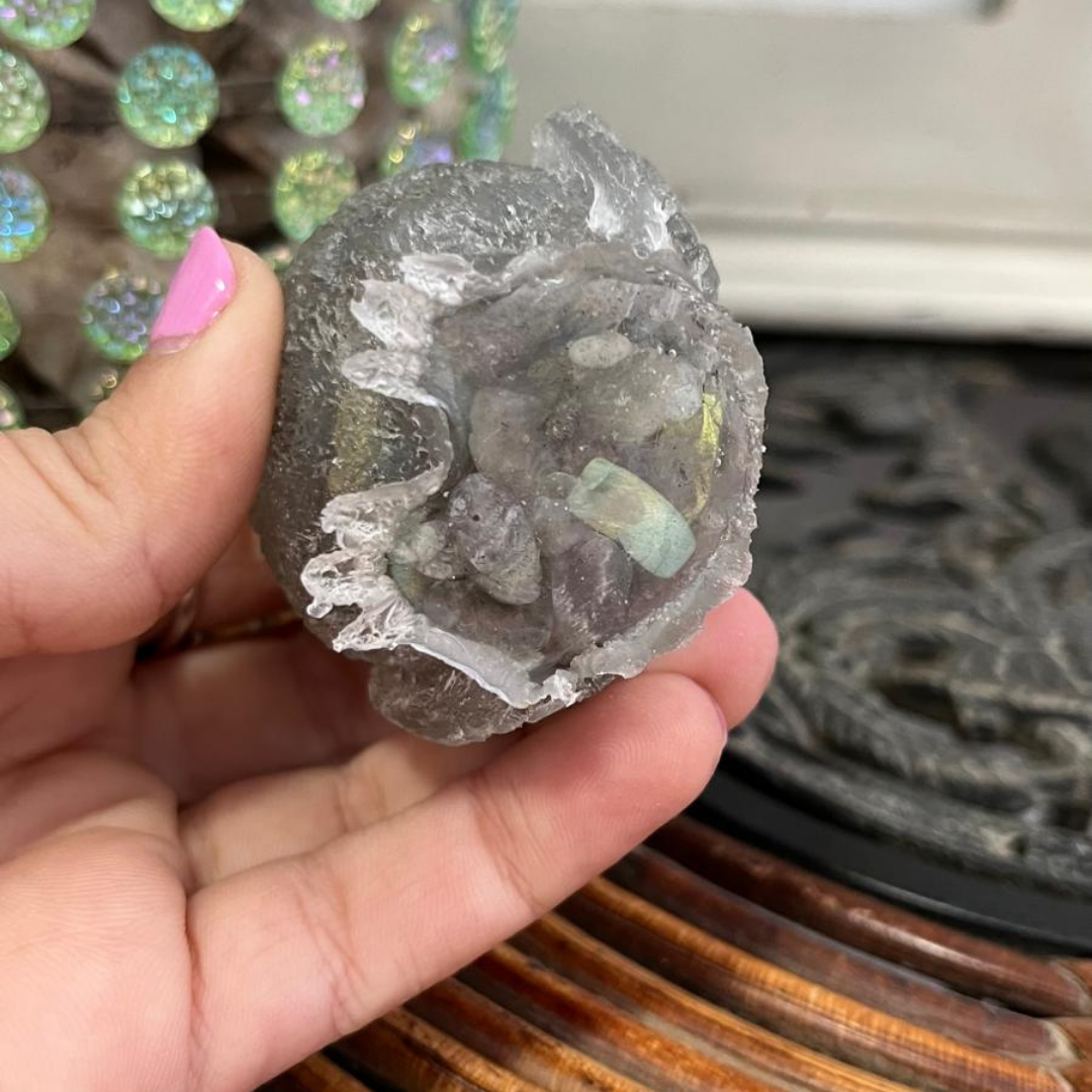 Búho Astral (Labradorita Blanca)