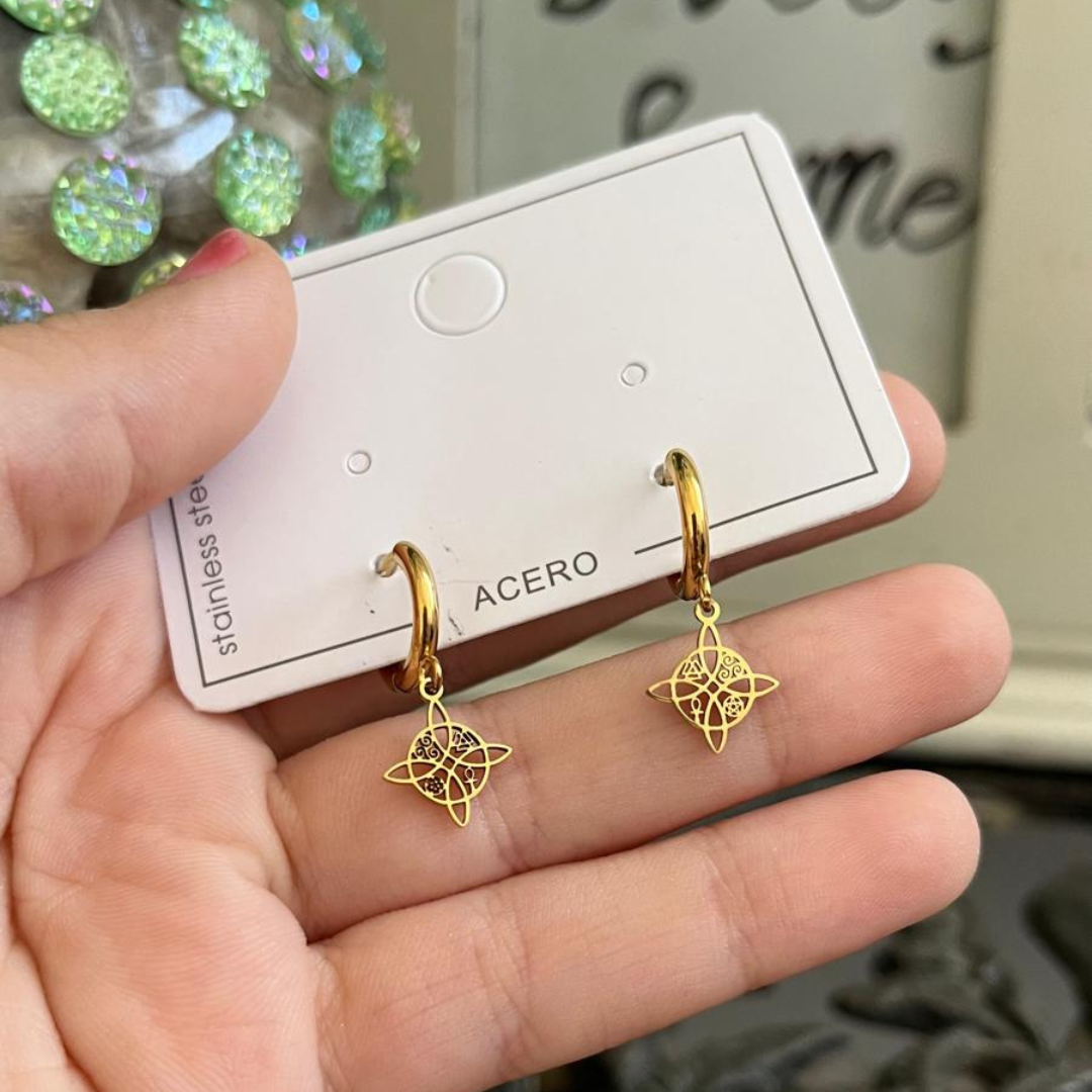 Pendientes Acero Nudo de Bruja Dorado