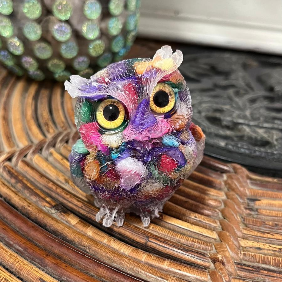 Búho Multicolor (Desperfecto en Pata y Pico)