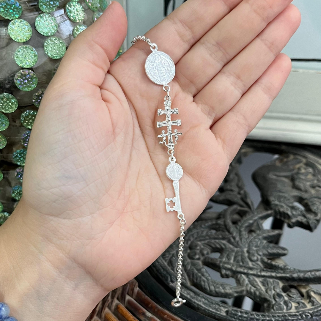 Pulsera Abre caminos San Benito, Cruz de Caravaca y Llave de San Benito Plata