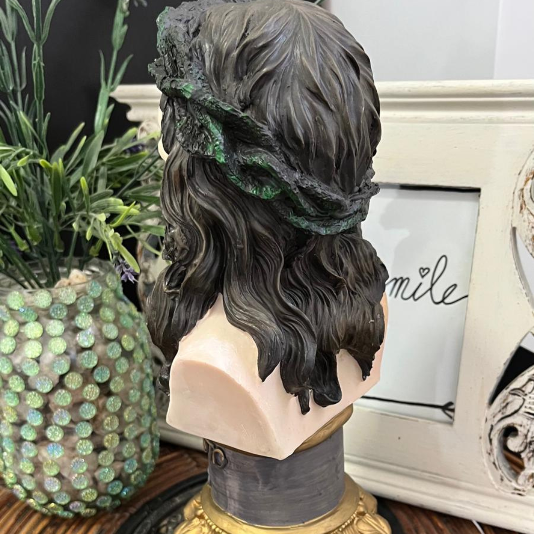 Figura Cristo de Limpias (29cm Alto x 11cm Ancho)