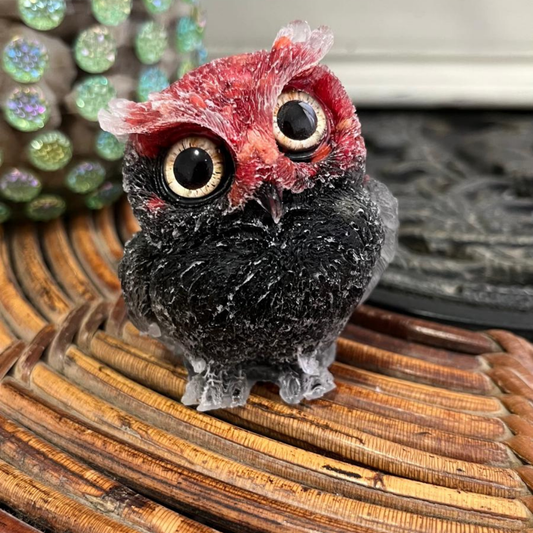 Búho de Fuego (Coral Rojo, Ágata Negra y Turmalina Negra)