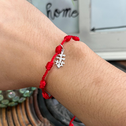 Pulsera Protección 7 Nudos con Cruz de Caravaca Plata