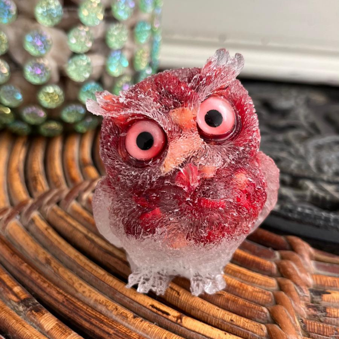 Búho Coral Rojo y Cuarzo Blanco