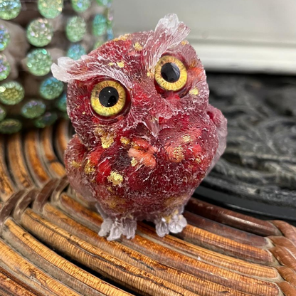 Búho Fénix Dorado (Coral Rojo y Oro)